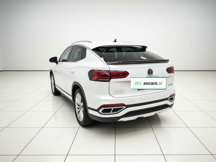 Tayron X 2020 330TSI RWD Premium Connected photo 4