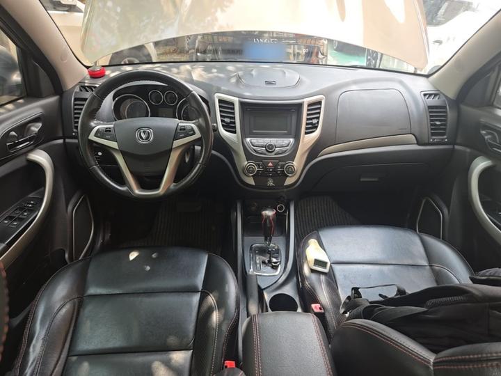 CS35 2014 1.6L AT Luxury IV photo 5