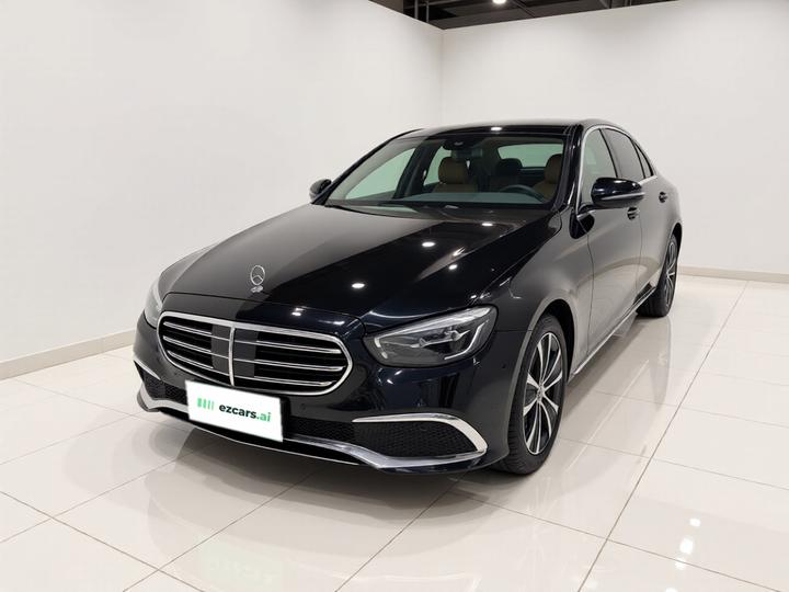 E-Class EV 2023 E 350 e L PHEV photo 2