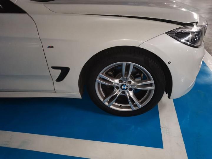 3 SeriesGT 2019 320i M Sport Package photo 8