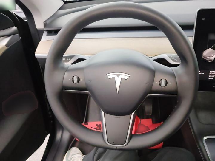 Model Y 2022 RWD photo 6
