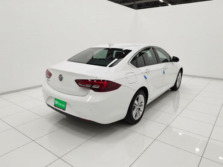 Regal 2019 20T Elite China VI photo 6
