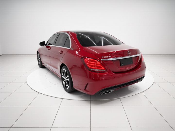 C-Class 2015 Facelift C 200 L Sport photo 4