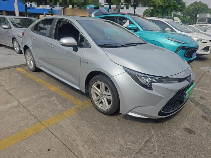 Levin 2022 Hybrid 1.8H E-CVT Luxury photo 3