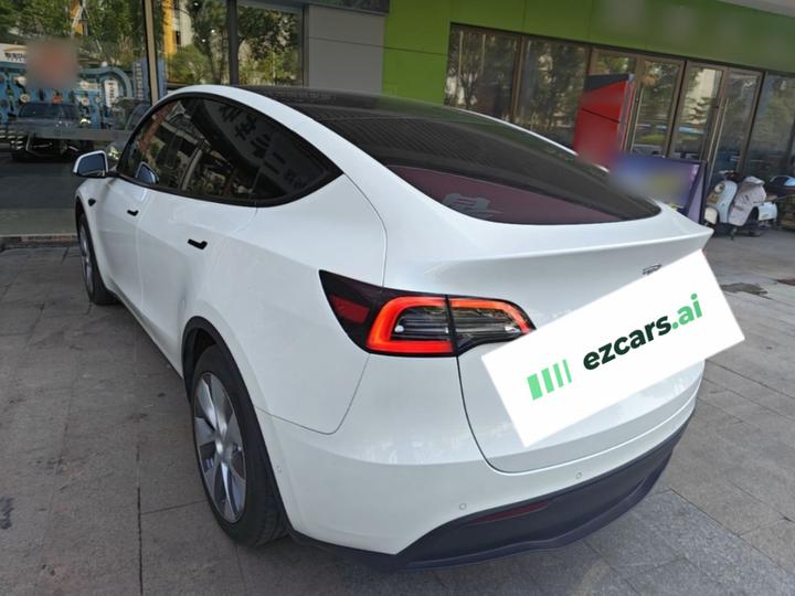 Model Y 2022 Facelift RWD photo 4