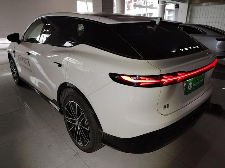 Voyah 2025 AWD Qiankun photo 4