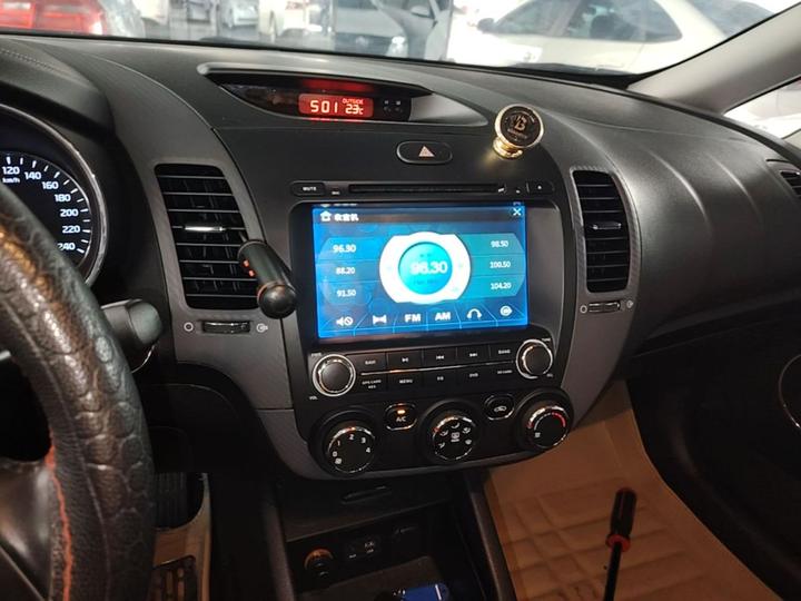 K3 2015 1.6L AT GLS photo 8