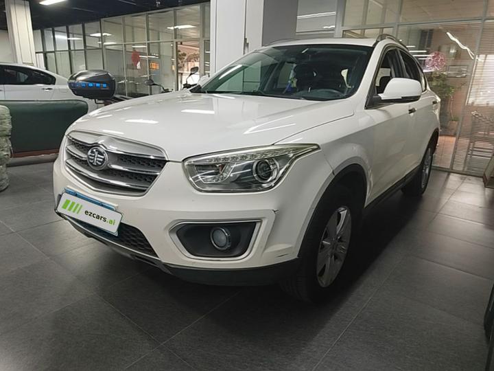 Bestune X80 2015 2.0L AT Comfort