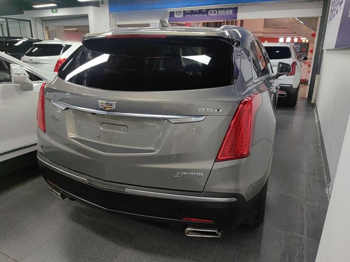 XT5 2018 25T Luxury photo 4