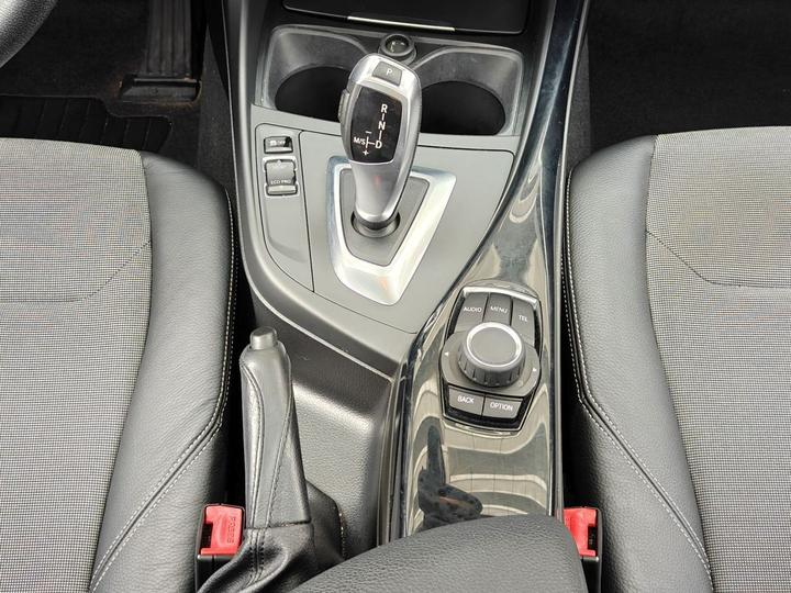 1 Series Imported 2012 116i Leading photo 6