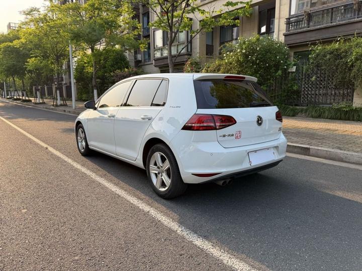Golf 2017 230TSI AT Comfort Anniversary Edition photo 5