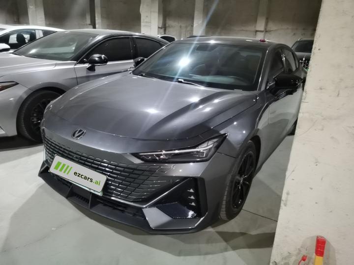 UNI-V 2022 1.5T Premium