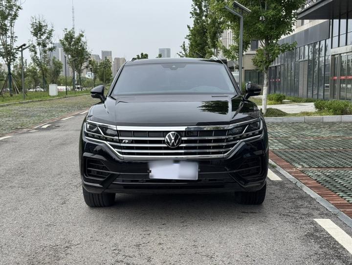 Touareg 2021 3.0TSI Classic Sport Package photo 2