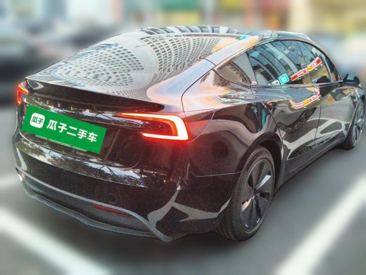 Model 3 2023 Long Range AWD photo 4