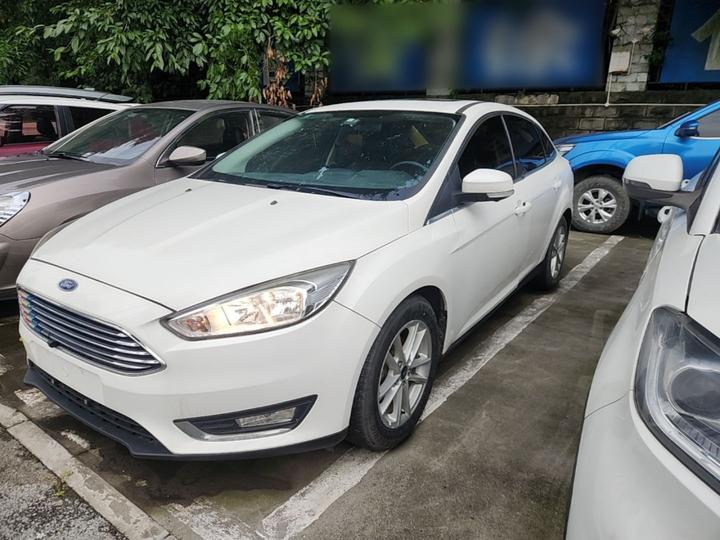 Focus 2017 Sedan EcoBoost 180 AT Elite