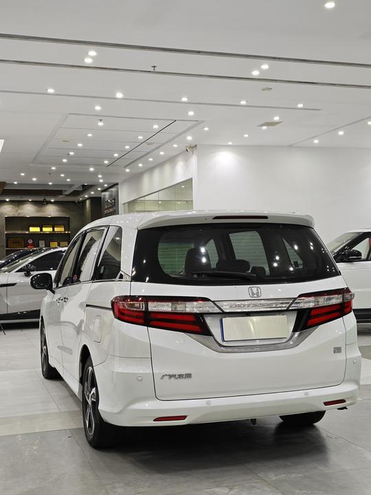 Odyssey 2017 2.4L Luxury photo 2
