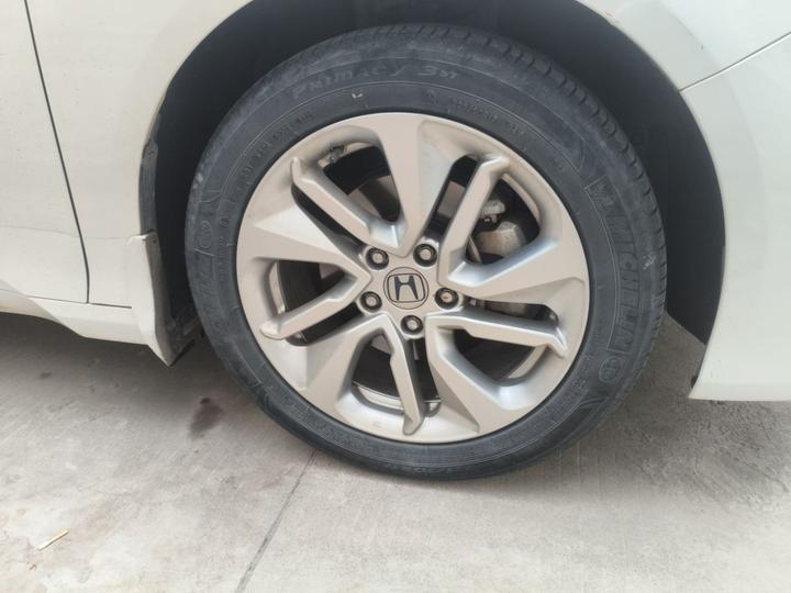 Accord 2018 260TURBO Luxury China VI photo 8