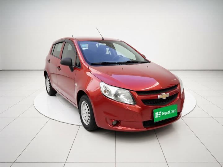 2013 Hatchback 1.2L MT photo 3
