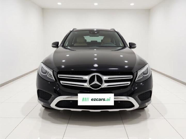 GLC 2016 GLC 260 4MATIC Luxury photo 2