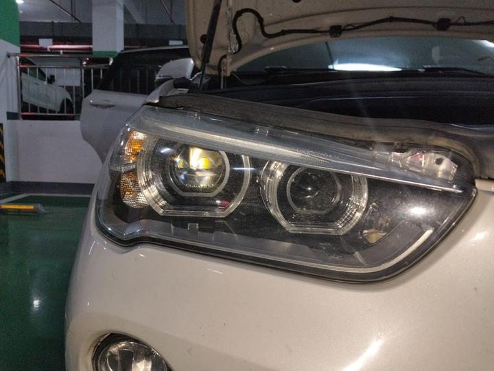 X1 2019 sDrive20Li Leading photo 7