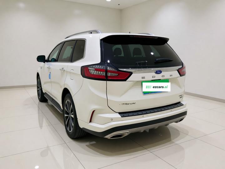 Edge 2021 PLUS EcoBoost 245 RWD 7-Seater photo 4