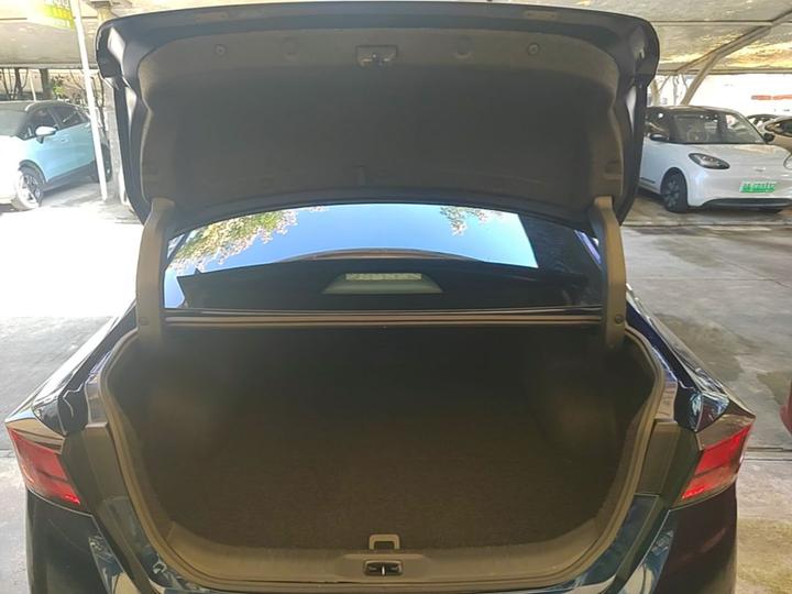Teana 2021 2.0L XL Comfort photo 8