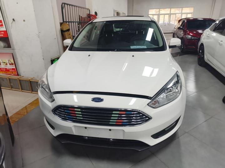 Focus 2020 Hatchback Classic 1.5L AT photo 2