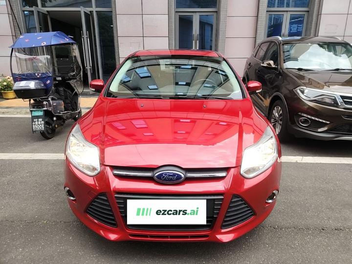 Focus 2012 Hatchback 1.6L AT photo 2