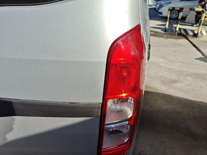 Wuling Hongguang V 2021 1.5L LAR photo 7