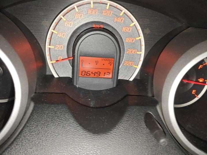Fit 2011 1.3L AT Comfort photo 2