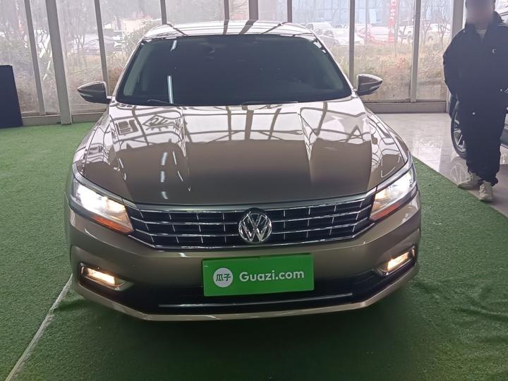 Passat 2016 330TSI DSG photo 2