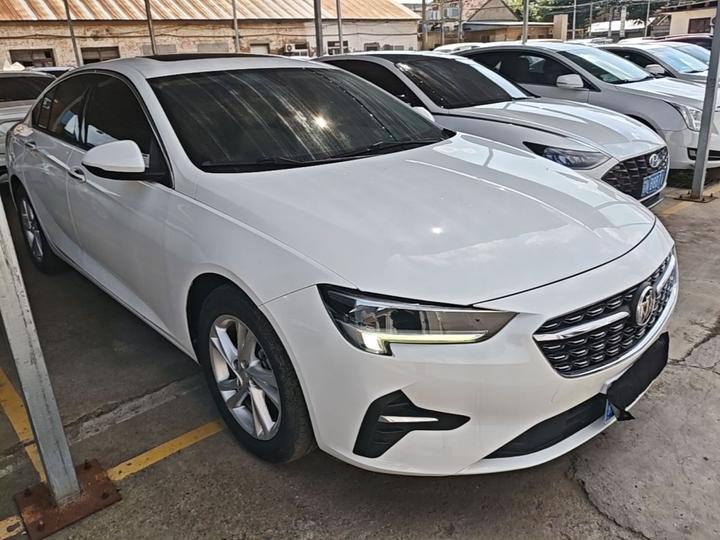 Regal 2020 552T Elite photo 3