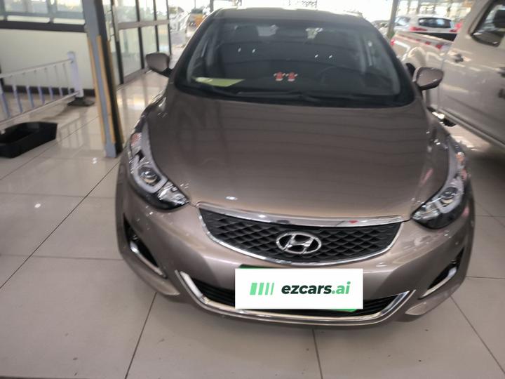 Elantra 2016 1.6L AT Smart photo 2
