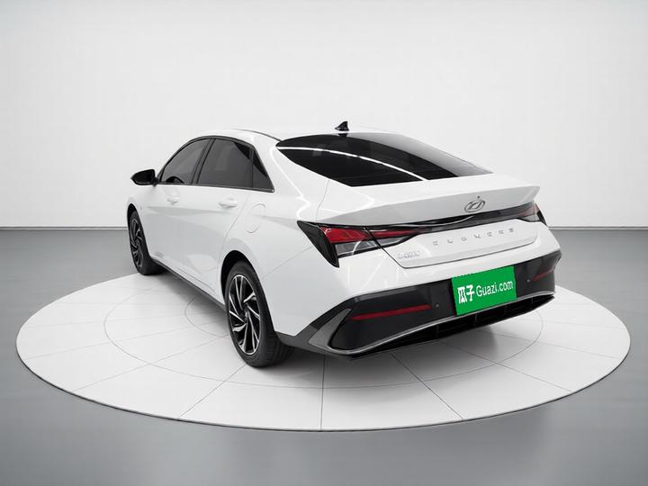 Elantra 2023 1.5L CVT GLX Elite photo 4