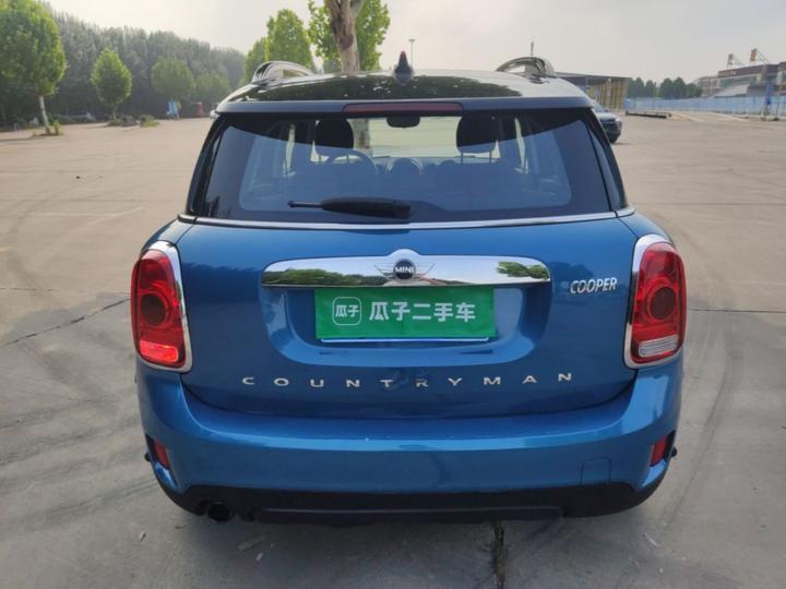 2017 1.5T COOPER ALL4 photo 3