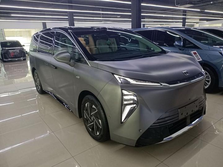 2026 EV photo 3