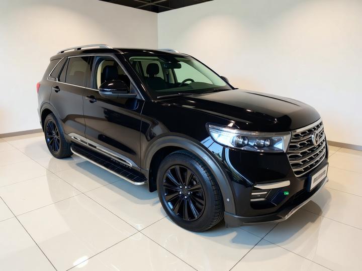 Explorer 2020 EcoBoost 285 AWD Titanium 6-Seater photo 3