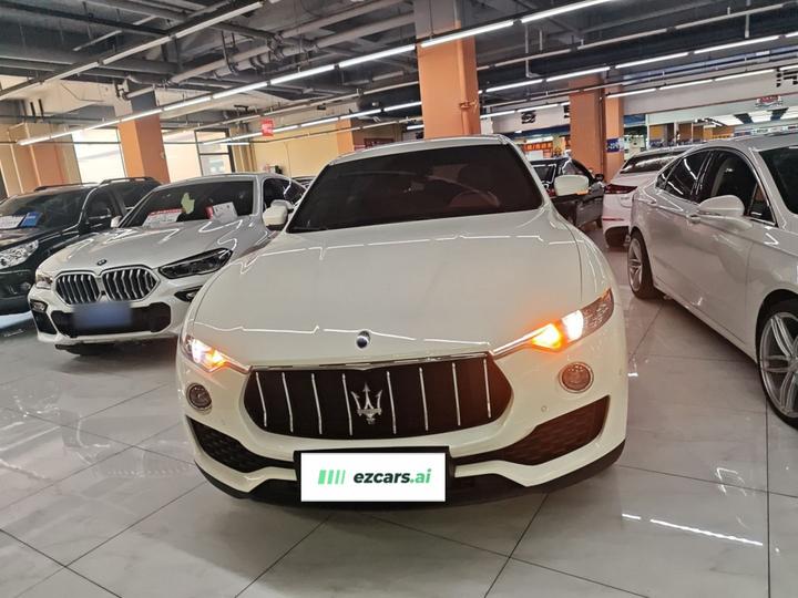 Levante 2018 3.0T Classic photo 2