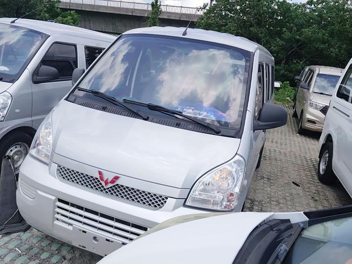 Wuling Rongguang EV 2020 Bus Base 7-Seater300KM