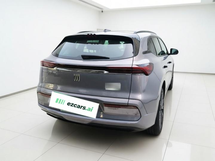 E5 2023 Standard Range photo 3