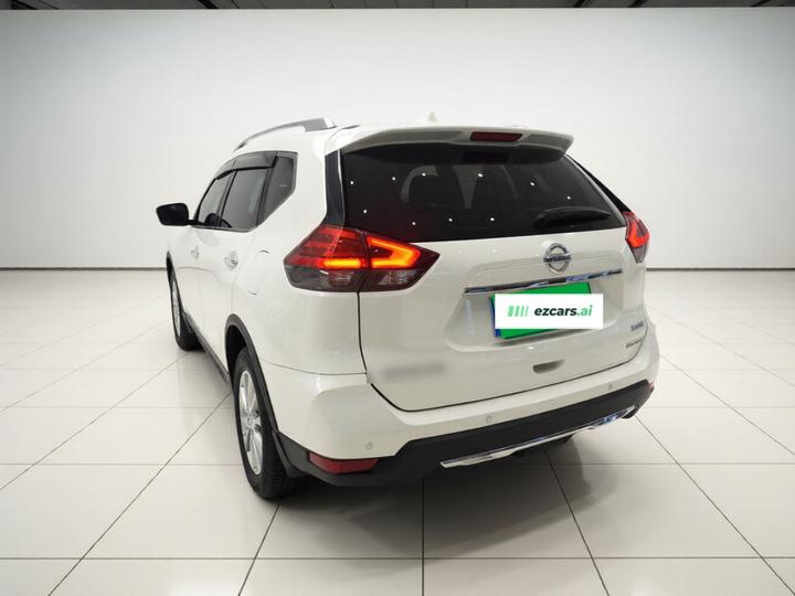X-Trail 2020 2.0L XL ITS 3rows CVT 2WD Connected 7-Seater Comfort photo 4