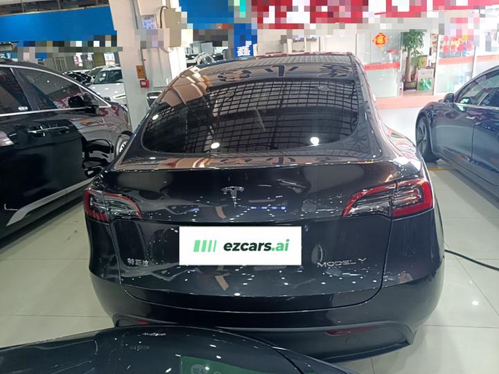Model Y 2024 RWD photo 5