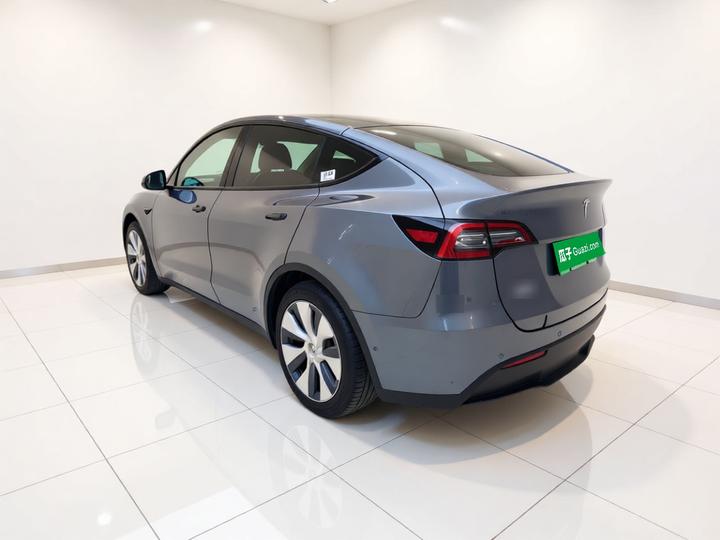 Model Y 2021 Standard Range RWD photo 4