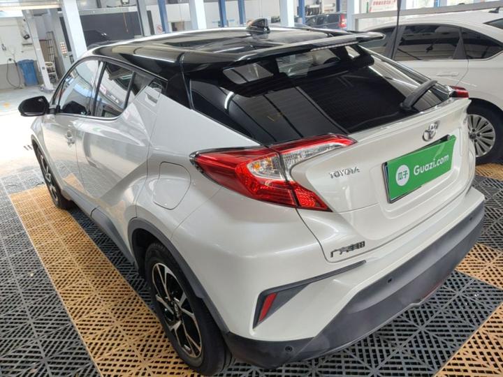 C-HR 2020 2.0L Leading photo 4