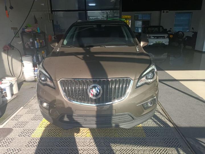 Envision 2017 20T RWD Luxury photo 2