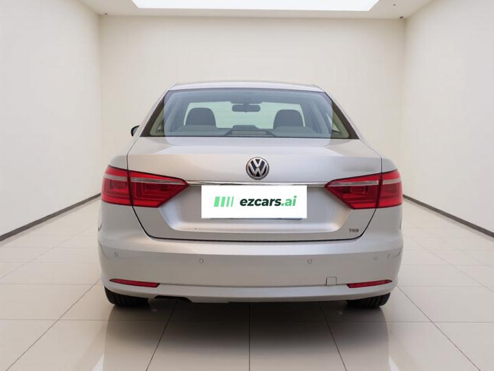 Lavida 2013 Facelift 1.4TSI MT Comfort photo 3