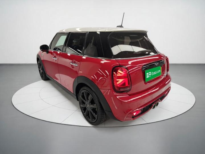 2019 2.0T COOPER S 5-Door photo 4