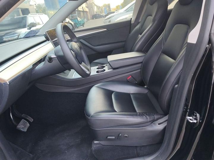 Model Y 2022 Long Range AWD photo 6