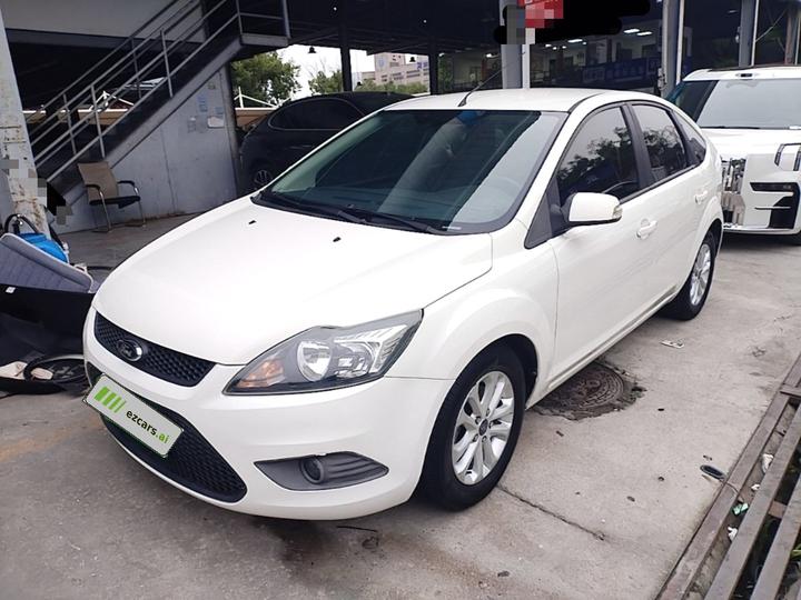 Focus 2013 Hatchback Classic 1.8L AT