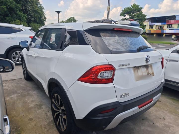 Zhonghua V3 2016 1.5T AT Flagship photo 4